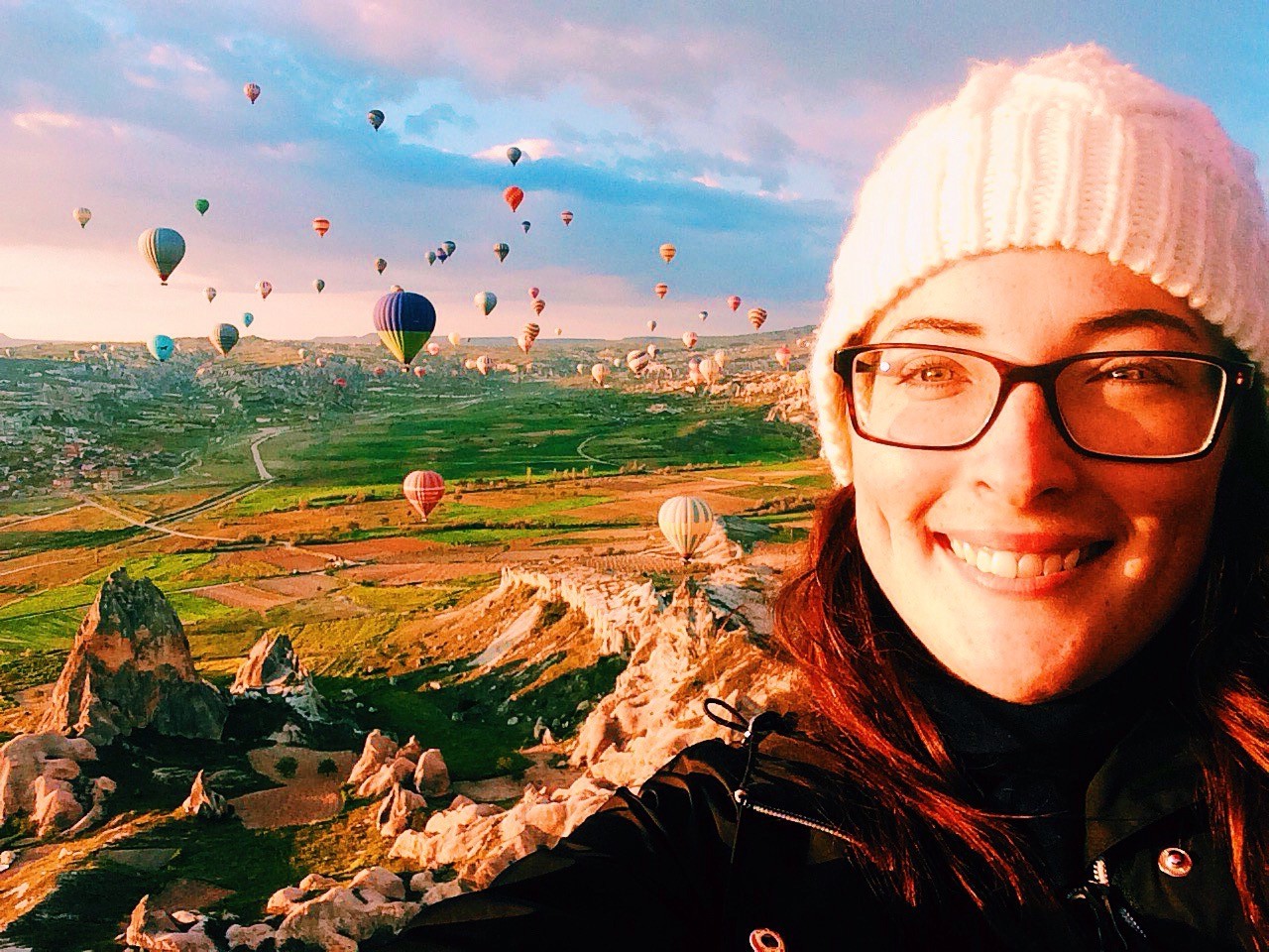woman on hot air balloon ride t20 knKv22